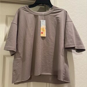 NWT Hugoome oversized workout crop top size small khaki boxy